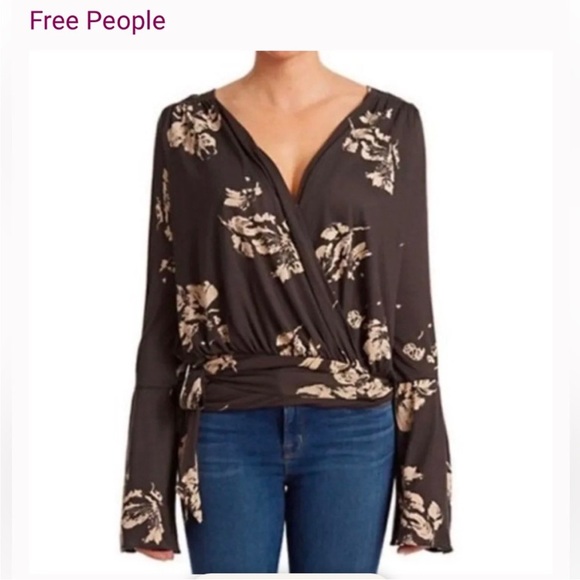 FREE PEOPLE tie top with bell sleeves - Picture 1 of 12